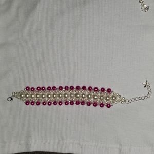 Pearl Handmade Creme & White Bracelet